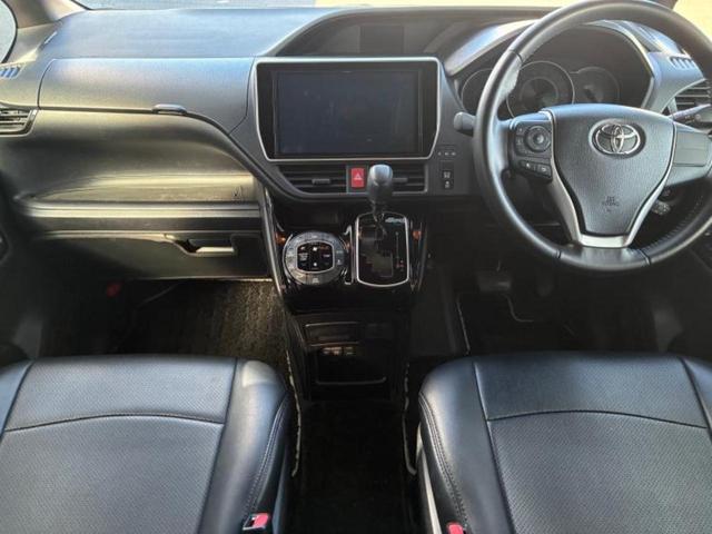 ノア Ｓｉダブルバイビー２　保証書／純正　１０インチ　ＳＤナビ／フリップダウンモニター　純正　１２．１インチ／トヨタセーフティセンス／両側電動スライドドア／車線逸脱防止支援システム／ドライブレコーダー　前後　衝突被害軽減システム（4枚目）