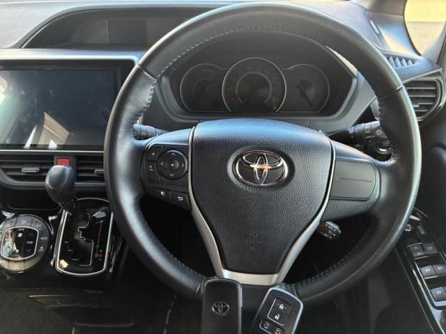 ノア Ｓｉダブルバイビー２　保証書／純正　１０インチ　ＳＤナビ／フリップダウンモニター　純正　１２．１インチ／トヨタセーフティセンス／両側電動スライドドア／車線逸脱防止支援システム／ドライブレコーダー　前後　衝突被害軽減システム（14枚目）