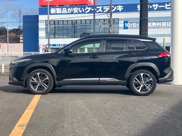 カローラクロス ハイブリッドＺ　保証書／ディスプレイオーディオ＋ナビ９インチ／トヨタセーフティセンス／シートヒーター　前席／パノラミックビューモニター／車線逸脱防止支援システム／シート　ハーフレザー／電動バックドア　全周囲カメラ（2枚目）