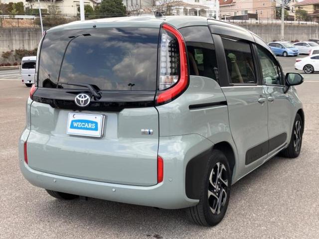 シエンタ ハイブリッドＺ　保証書／ディスプレイオーディオ＋ナビ１０インチ／衝突安全装置／両側電動スライドドア／シートヒーター　前席／パノラミックビューモニター／車線逸脱防止支援システム／ヘッドランプ　ＬＥＤ　全周囲カメラ（3枚目）