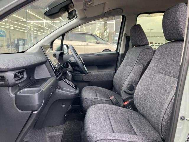 シエンタ ハイブリッドＺ　保証書／ディスプレイオーディオ＋ナビ１０インチ／衝突安全装置／両側電動スライドドア／シートヒーター　前席／パノラミックビューモニター／車線逸脱防止支援システム／ヘッドランプ　ＬＥＤ　全周囲カメラ（6枚目）