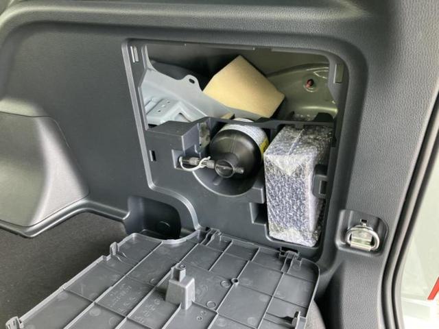 シエンタ ハイブリッドＺ　保証書／ディスプレイオーディオ＋ナビ１０インチ／衝突安全装置／両側電動スライドドア／シートヒーター　前席／パノラミックビューモニター／車線逸脱防止支援システム／ヘッドランプ　ＬＥＤ　全周囲カメラ（26枚目）