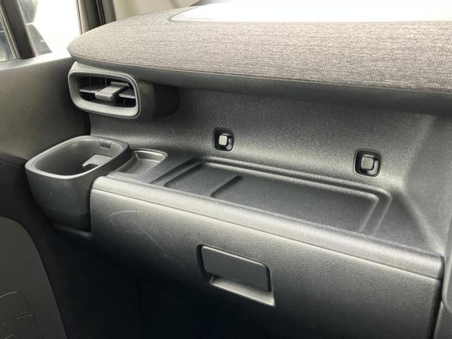 シエンタ ハイブリッドＺ　保証書／ディスプレイオーディオ＋ナビ１０インチ／衝突安全装置／両側電動スライドドア／シートヒーター　前席／パノラミックビューモニター／車線逸脱防止支援システム／ヘッドランプ　ＬＥＤ　全周囲カメラ（38枚目）