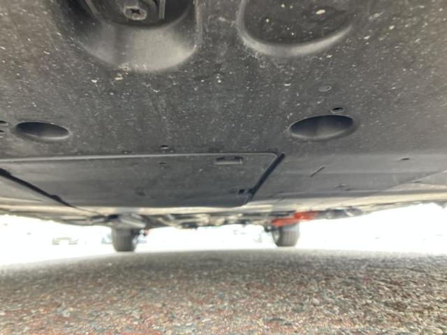 シエンタ ハイブリッドＺ　保証書／ディスプレイオーディオ＋ナビ１０インチ／衝突安全装置／両側電動スライドドア／シートヒーター　前席／パノラミックビューモニター／車線逸脱防止支援システム／ヘッドランプ　ＬＥＤ　全周囲カメラ（49枚目）