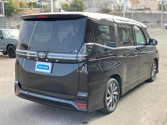 ヴォクシー Ｓ－Ｚ　保証書／ディスプレイオーディオ＋ナビ１０．５インチ／フリップダウンモニター　純正　１４インチ／トヨタセーフティセンス／両側電動スライドドア／シートヒーター　前席／車線逸脱防止支援システム　バックカメラ（3枚目）