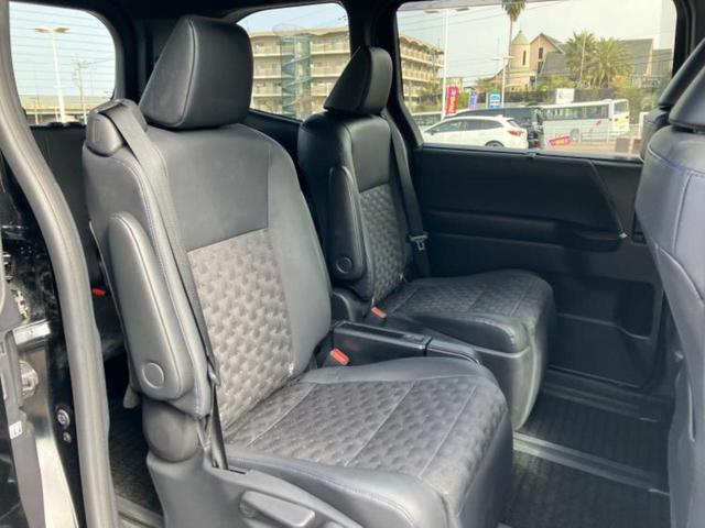 ヴォクシー Ｓ－Ｚ　保証書／ディスプレイオーディオ＋ナビ１０．５インチ／フリップダウンモニター　純正　１４インチ／トヨタセーフティセンス／両側電動スライドドア／シートヒーター　前席／車線逸脱防止支援システム　バックカメラ（5枚目）