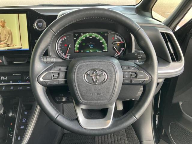 ヴォクシー Ｓ－Ｚ　保証書／ディスプレイオーディオ＋ナビ１０．５インチ／フリップダウンモニター　純正　１４インチ／トヨタセーフティセンス／両側電動スライドドア／シートヒーター　前席／車線逸脱防止支援システム　バックカメラ（15枚目）
