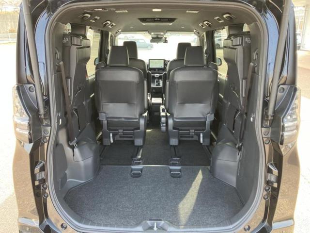 ヴォクシー Ｓ－Ｚ　保証書／ディスプレイオーディオ＋ナビ１０．５インチ／フリップダウンモニター　純正　１４インチ／トヨタセーフティセンス／両側電動スライドドア／シートヒーター　前席／車線逸脱防止支援システム　バックカメラ（21枚目）