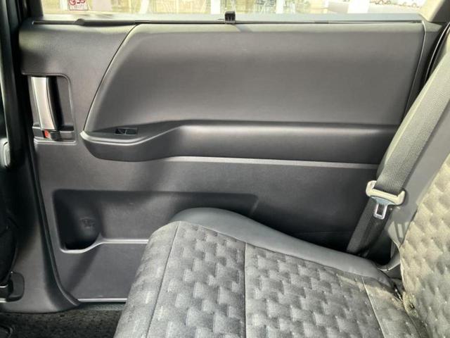 ヴォクシー Ｓ－Ｚ　保証書／ディスプレイオーディオ＋ナビ１０．５インチ／フリップダウンモニター　純正　１４インチ／トヨタセーフティセンス／両側電動スライドドア／シートヒーター　前席／車線逸脱防止支援システム　バックカメラ（23枚目）