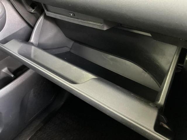 ヴォクシー Ｓ－Ｚ　保証書／ディスプレイオーディオ＋ナビ１０．５インチ／フリップダウンモニター　純正　１４インチ／トヨタセーフティセンス／両側電動スライドドア／シートヒーター　前席／車線逸脱防止支援システム　バックカメラ（36枚目）