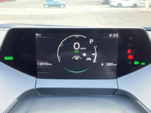 プリウス Ｚ　新品タイヤ／パノラマルーフ／保証書／ディスプレイオーディオ＋ナビ１２．３インチ／トヨタセーフティセンス／エアーシート　前席／パノラミックビューモニター／車線逸脱防止支援システム／シート　合皮（13枚目）