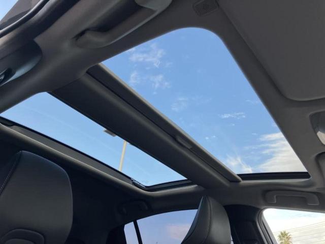 プリウス Ｚ　新品タイヤ／パノラマルーフ／保証書／ディスプレイオーディオ＋ナビ１２．３インチ／トヨタセーフティセンス／エアーシート　前席／パノラミックビューモニター／車線逸脱防止支援システム／シート　合皮（30枚目）