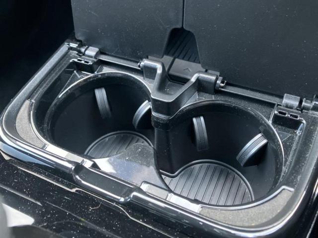 プリウス Ｚ　新品タイヤ／パノラマルーフ／保証書／ディスプレイオーディオ＋ナビ１２．３インチ／トヨタセーフティセンス／エアーシート　前席／パノラミックビューモニター／車線逸脱防止支援システム／シート　合皮（41枚目）