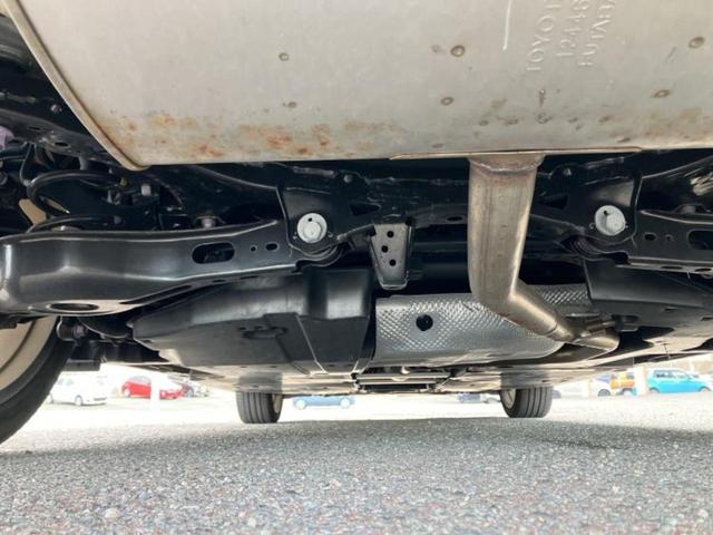 プリウス Ｚ　新品タイヤ／パノラマルーフ／保証書／ディスプレイオーディオ＋ナビ１２．３インチ／トヨタセーフティセンス／エアーシート　前席／パノラミックビューモニター／車線逸脱防止支援システム／シート　合皮（46枚目）