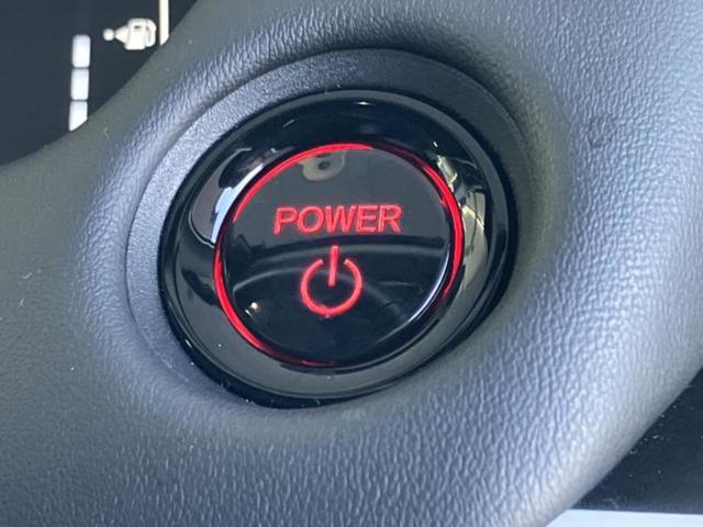 フィット ｅＨＥＶホーム　純正　９インチ　ナビ／ホンダセンシング／車線逸脱防止支援システム／シート　ハーフレザー／ヘッドランプ　ＬＥＤ／ＵＳＢジャック／Ｂｌｕｅｔｏｏｔｈ接続／ＥＴＣ／ＥＢＤ付ＡＢＳ／横滑り防止装置　ＤＶＤ再生（18枚目）