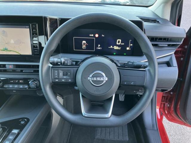 ノート Ｘ　保証書／純正　９インチ　メモリーナビ／インテリジェントルームミラー／エマージェンシーブレーキ／アラウンドビューモニター／車線逸脱防止支援システム／ヘッドランプ　ＬＥＤ／ＵＳＢジャック　全周囲カメラ（14枚目）