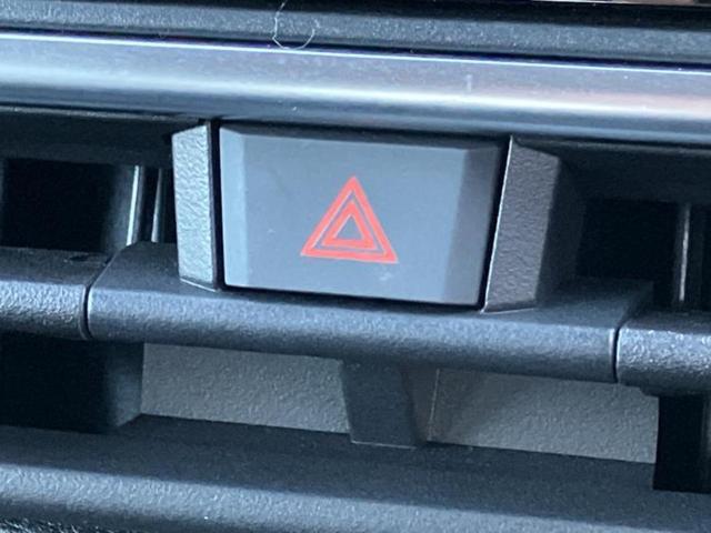 ノート Ｘ　保証書／純正　９インチ　メモリーナビ／インテリジェントルームミラー／エマージェンシーブレーキ／アラウンドビューモニター／車線逸脱防止支援システム／ヘッドランプ　ＬＥＤ／ＵＳＢジャック　全周囲カメラ（27枚目）