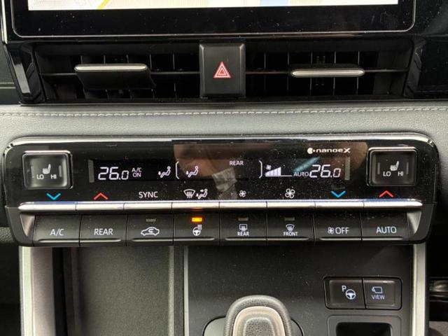 ノア ハイブリッドＳ－Ｚ　保証書／ディスプレイオーディオ＋ナビ１０インチ／デジタルインナーミラー／トヨタセーフティセンス／両側電動スライドドア／シートヒーター　前席／パノラミックビューモニター／車線逸脱防止支援システム　ＥＴＣ（16枚目）