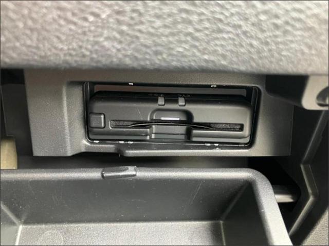 セレナ ＸＶ　新品タイヤ／保証書／純正　１０インチ　ＳＤナビ／エマージェンシーブレーキ／両側電動スライドドア／車線逸脱防止支援システム／ドライブレコーダー　前後／Ｂｌｕｅｔｏｏｔｈ接続／ＥＴＣ／ＥＢＤ付ＡＢＳ（16枚目）