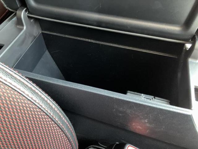 プリウス 4WD Aプレミアムツーリングセレクション エアロ/保証書/純正 9インチ SDナビ/衝突安全装置/シートヒーター 前席/車線逸脱防止支援システム/シート 合皮/パーキングアシスト 自動操舵/ヘッドランプ LED/Bluetooth接続 4WD(31枚目)