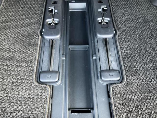 アルファード Ｓ　Ａパッケージタイプブラック　サンルーフ／社外　１１インチ　ＳＤナビ／衝突安全装置／両側電動スライドドア／シート　ハーフレザー／電動バックドア／ドライブレコーダー　社外／ヘッドランプ　ＬＥＤ／ＥＴＣ／ＥＢＤ付ＡＢＳ　バックカメラ（28枚目）
