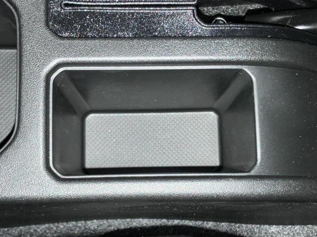 ジムニー ４ＷＤ　ＸＣ　ディスプレイオーディオ９インチ／セーフティサポート（スズキ）／シートヒーター　前席／車線逸脱防止支援システム／ヘッドランプ　ＬＥＤ／ＵＳＢジャック／Ｂｌｕｅｔｏｏｔｈ接続／ＡＢＳ　衝突被害軽減システム（34枚目）