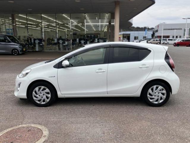 アクア Ｓ　保証書／純正　ＳＤナビ／ドライブレコーダー　前後／Ｂｌｕｅｔｏｏｔｈ接続／ＥＴＣ／ＥＢＤ付ＡＢＳ／横滑り防止装置／アイドリングストップ／バックモニター／ワンセグＴＶ／ＤＶＤ／エアバッグ　運転席（2枚目）