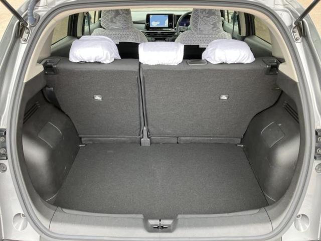 ノート Ｘ　保証書／純正　９インチ　ナビ／インテリジェントルームミラー／エマージェンシーブレーキ／アラウンドビューモニター／車線逸脱防止支援システム／ドライブレコーダー　社外／ヘッドランプ　ＬＥＤ　全周囲カメラ（8枚目）