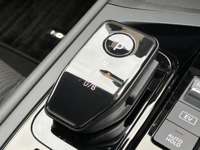 ノート Ｘ　保証書／純正　９インチ　ナビ／インテリジェントルームミラー／エマージェンシーブレーキ／アラウンドビューモニター／車線逸脱防止支援システム／ドライブレコーダー　社外／ヘッドランプ　ＬＥＤ　全周囲カメラ（17枚目）