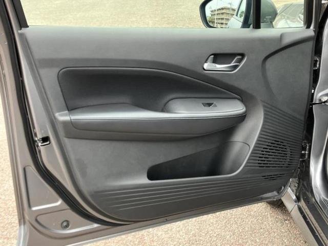 ノート Ｘ　保証書／純正　９インチ　ナビ／インテリジェントルームミラー／エマージェンシーブレーキ／アラウンドビューモニター／車線逸脱防止支援システム／ドライブレコーダー　社外／ヘッドランプ　ＬＥＤ　全周囲カメラ（22枚目）