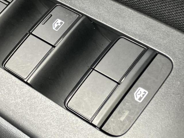 ノート Ｘ　保証書／純正　９インチ　ナビ／インテリジェントルームミラー／エマージェンシーブレーキ／アラウンドビューモニター／車線逸脱防止支援システム／ドライブレコーダー　社外／ヘッドランプ　ＬＥＤ　全周囲カメラ（29枚目）