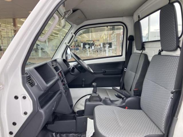 NT100クリッパートラック 4WD DXノウハン 新品タイヤ/保証書/エアバッグ 運転席/パワーステアリング/マニュアルエアコン/取扱説明書/ヘッドライトレベライザー/ラジオ 4WD(5枚目)