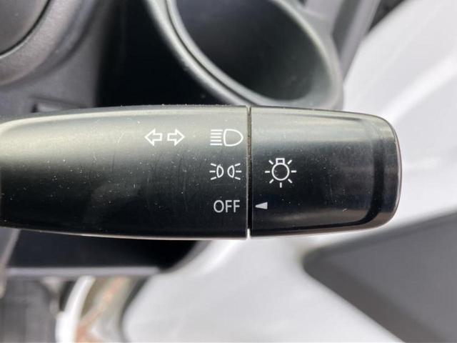 NT100クリッパートラック 4WD DXノウハン 新品タイヤ/保証書/エアバッグ 運転席/パワーステアリング/マニュアルエアコン/取扱説明書/ヘッドライトレベライザー/ラジオ 4WD(12枚目)