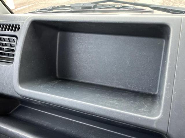 NT100クリッパートラック 4WD DXノウハン 新品タイヤ/保証書/エアバッグ 運転席/パワーステアリング/マニュアルエアコン/取扱説明書/ヘッドライトレベライザー/ラジオ 4WD(23枚目)