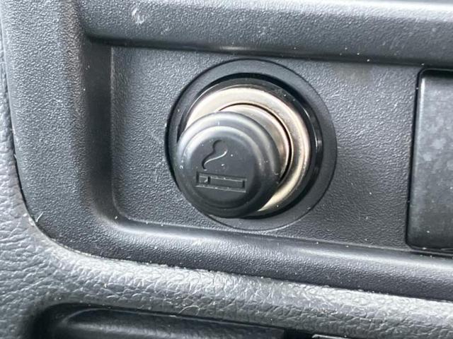 NT100クリッパートラック 4WD DXノウハン 新品タイヤ/保証書/エアバッグ 運転席/パワーステアリング/マニュアルエアコン/取扱説明書/ヘッドライトレベライザー/ラジオ 4WD(25枚目)