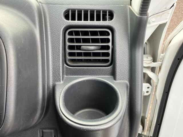 NT100クリッパートラック 4WD DXノウハン 新品タイヤ/保証書/エアバッグ 運転席/パワーステアリング/マニュアルエアコン/取扱説明書/ヘッドライトレベライザー/ラジオ 4WD(35枚目)