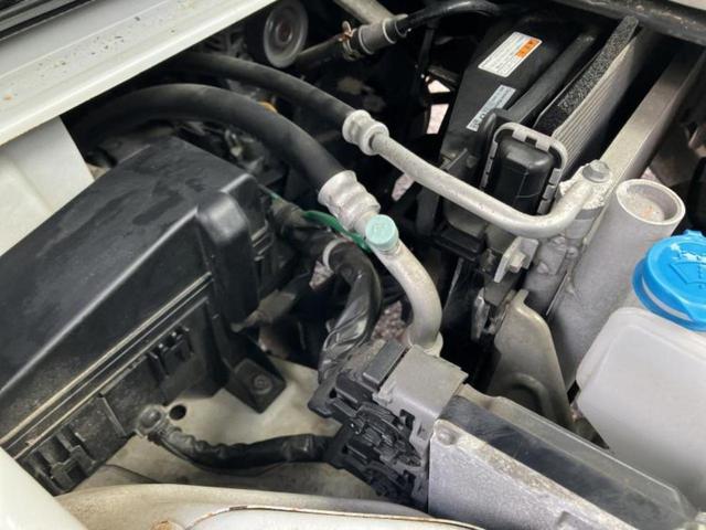 NT100クリッパートラック 4WD DXノウハン 新品タイヤ/保証書/エアバッグ 運転席/パワーステアリング/マニュアルエアコン/取扱説明書/ヘッドライトレベライザー/ラジオ 4WD(44枚目)