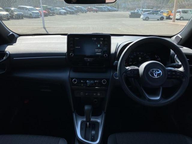 ヤリスクロス ハイブリッドZ 保証書/ディスプレイオーディオ8インチ/トヨタセーフティセンス/シートヒーター/パノラミックビューモニター/車線逸脱防止支援システム/ドライブレコーダー 純正/ヘッドランプ LED 全周囲カメラ(4枚目)