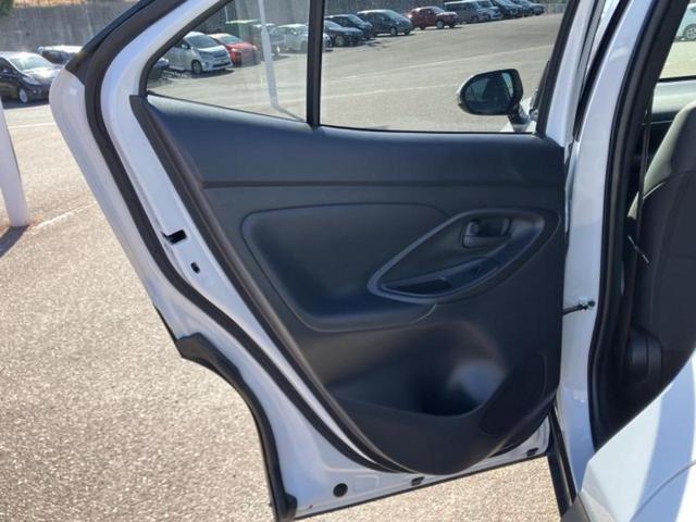 ヤリスクロス ハイブリッドZ 保証書/ディスプレイオーディオ8インチ/トヨタセーフティセンス/シートヒーター/パノラミックビューモニター/車線逸脱防止支援システム/ドライブレコーダー 純正/ヘッドランプ LED 全周囲カメラ(22枚目)