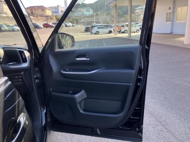 ヴォクシー Ｓ－Ｚ　保証書／純正　１０インチ　ＳＤナビ／後席モニター　純正　１２．３インチ／衝突安全装置／両側電動スライドドア／シートヒーター　前席／車線逸脱防止支援システム／ドライブレコーダー　社外　バックカメラ（21枚目）