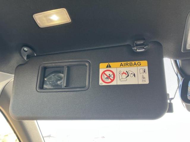 ヴォクシー Ｓ－Ｚ　保証書／純正　１０インチ　ＳＤナビ／後席モニター　純正　１２．３インチ／衝突安全装置／両側電動スライドドア／シートヒーター　前席／車線逸脱防止支援システム／ドライブレコーダー　社外　バックカメラ（41枚目）