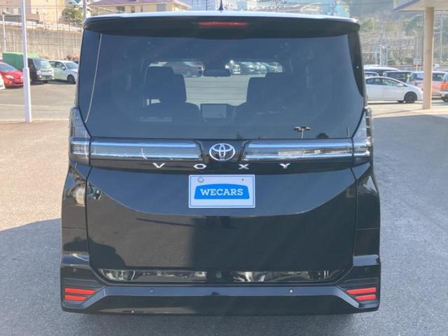 ヴォクシー Ｓ－Ｚ　保証書／純正　１０インチ　ＳＤナビ／後席モニター　純正　１２．３インチ／衝突安全装置／両側電動スライドドア／シートヒーター　前席／車線逸脱防止支援システム／ドライブレコーダー　社外　バックカメラ（44枚目）