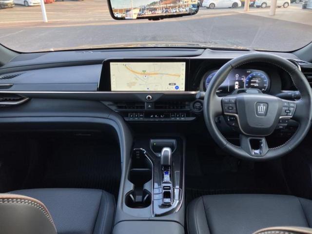 クラウンスポーツ ４ＷＤ　Ｚ　モデリスタエアロ／保証書／ディスプレイオーディオ＋ナビ／デジタルインナーミラー／トヨタセーフティセンス／エアーシート　前席／パノラミックビューモニター／車線逸脱防止支援システム／シート　合皮　４ＷＤ（4枚目）