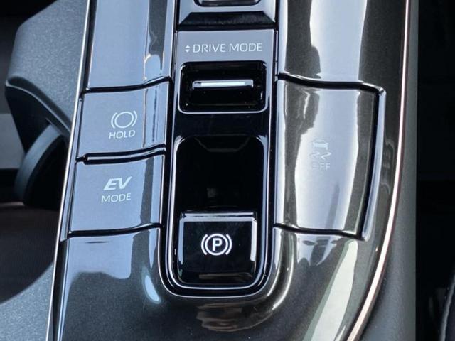 クラウンスポーツ ４ＷＤ　Ｚ　モデリスタエアロ／保証書／ディスプレイオーディオ＋ナビ／デジタルインナーミラー／トヨタセーフティセンス／エアーシート　前席／パノラミックビューモニター／車線逸脱防止支援システム／シート　合皮　４ＷＤ（29枚目）