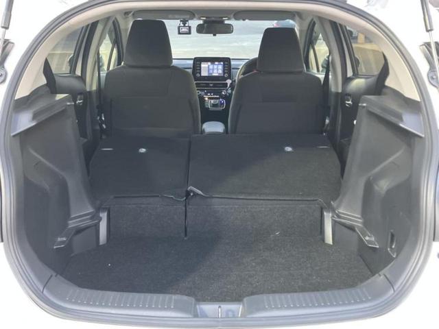 アクア Ｇ　新品タイヤ／保証書／ディスプレイオーディオ／衝突安全装置／シートヒーター　前席／全方位モニター／車線逸脱防止支援システム／ドライブレコーダー　前後／ヘッドランプ　ＬＥＤ／ＵＳＢジャック　全周囲カメラ（19枚目）