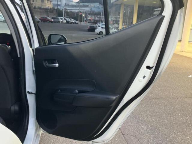 アクア Ｇ　新品タイヤ／保証書／ディスプレイオーディオ／衝突安全装置／シートヒーター　前席／全方位モニター／車線逸脱防止支援システム／ドライブレコーダー　前後／ヘッドランプ　ＬＥＤ／ＵＳＢジャック　全周囲カメラ（21枚目）