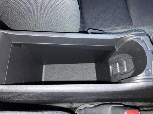 アクア Ｇ　新品タイヤ／保証書／ディスプレイオーディオ／衝突安全装置／シートヒーター　前席／全方位モニター／車線逸脱防止支援システム／ドライブレコーダー　前後／ヘッドランプ　ＬＥＤ／ＵＳＢジャック　全周囲カメラ（30枚目）