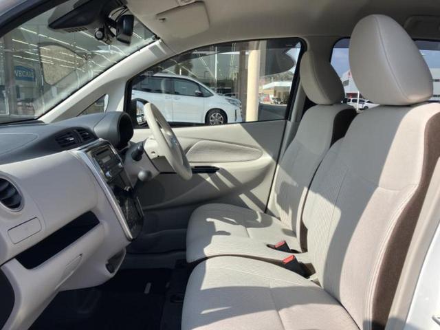 デイズ Ｘ　新品タイヤ／保証書／インテリジェントルームミラー／エマージェンシーブレーキ／アラウンドビューモニター／ＥＢＤ付ＡＢＳ／アイドリングストップ／禁煙車／エアバッグ　運転席／エアバッグ　助手席　全周囲カメラ（6枚目）