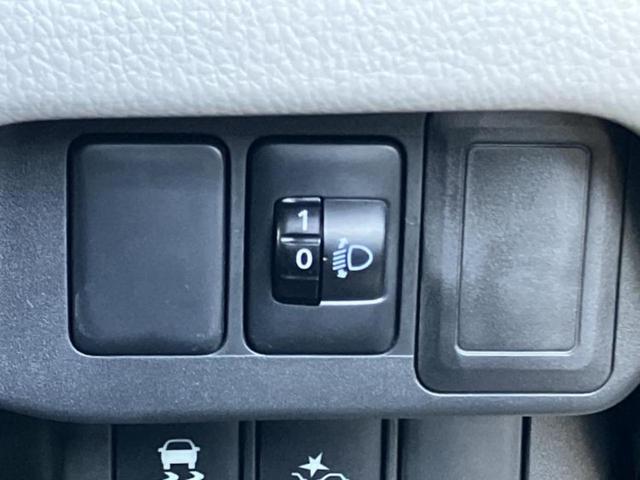 デイズ Ｘ　新品タイヤ／保証書／インテリジェントルームミラー／エマージェンシーブレーキ／アラウンドビューモニター／ＥＢＤ付ＡＢＳ／アイドリングストップ／禁煙車／エアバッグ　運転席／エアバッグ　助手席　全周囲カメラ（17枚目）