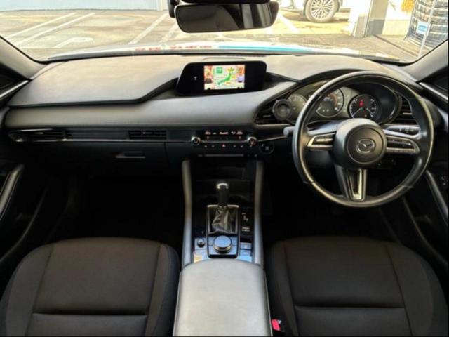 MAZDA3ファストバック 20Sプロアクティブツーリングセレクション 保証書/純正 SDナビ/アイアクティブセンス(マツダ)/シートヒーター 前席/車線逸脱防止支援システム/ヘッドランプ LED/USBジャック/Bluetooth接続/HDMI接続/ETC バックカメラ(4枚目)